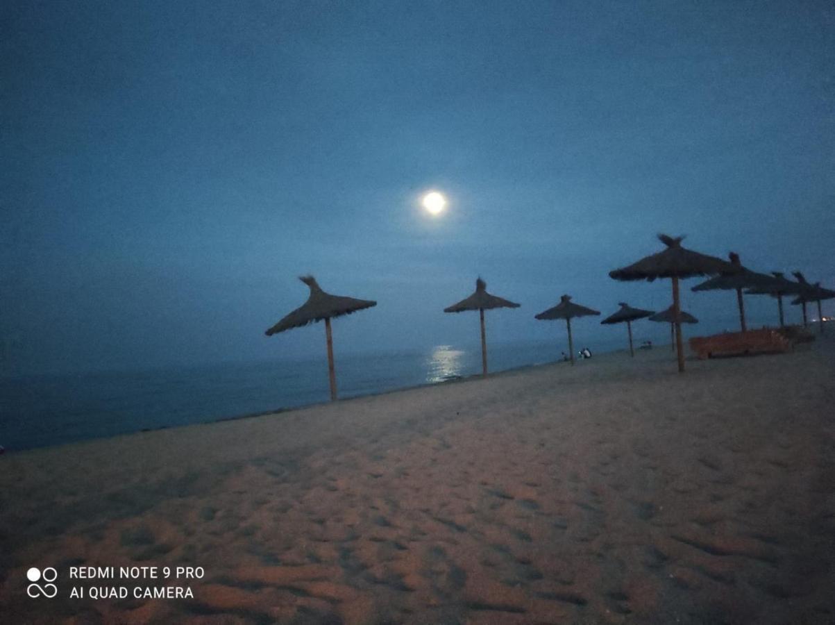 Appartement De Vacances - Splendide Vue Sur Mer, Parking Prive Le Barcarès المظهر الخارجي الصورة