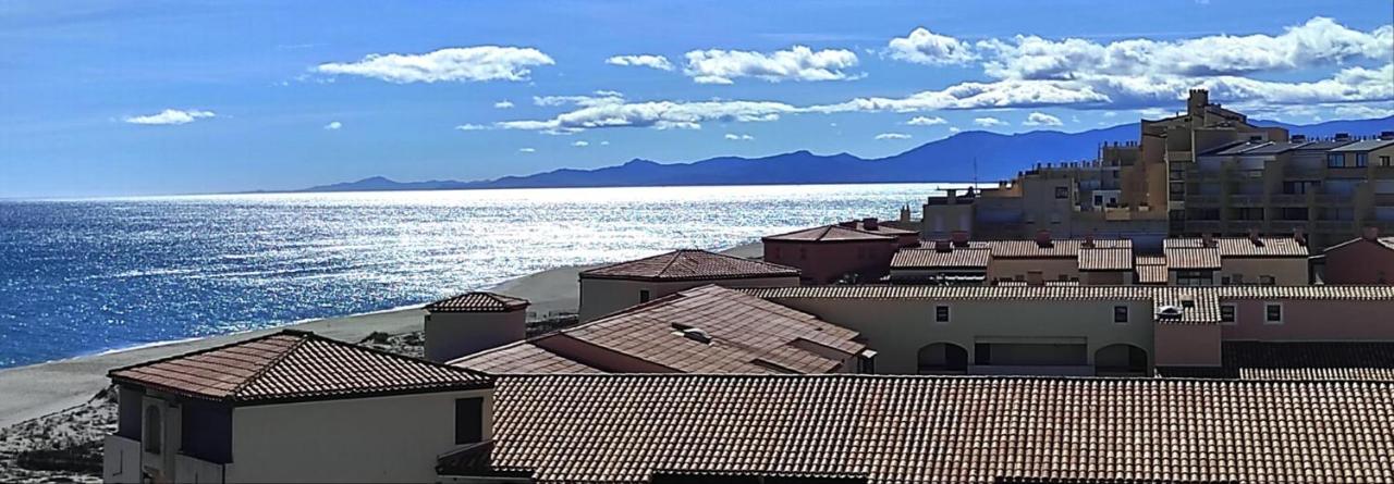 Appartement De Vacances - Splendide Vue Sur Mer, Parking Prive Le Barcarès المظهر الخارجي الصورة