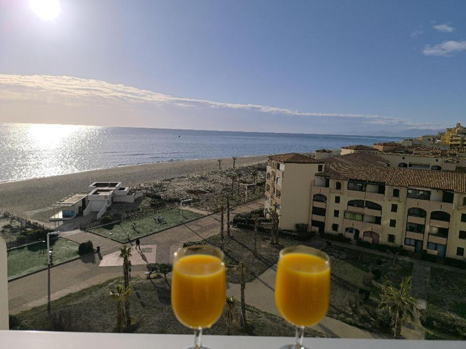 Appartement De Vacances - Splendide Vue Sur Mer, Parking Prive Le Barcarès المظهر الخارجي الصورة